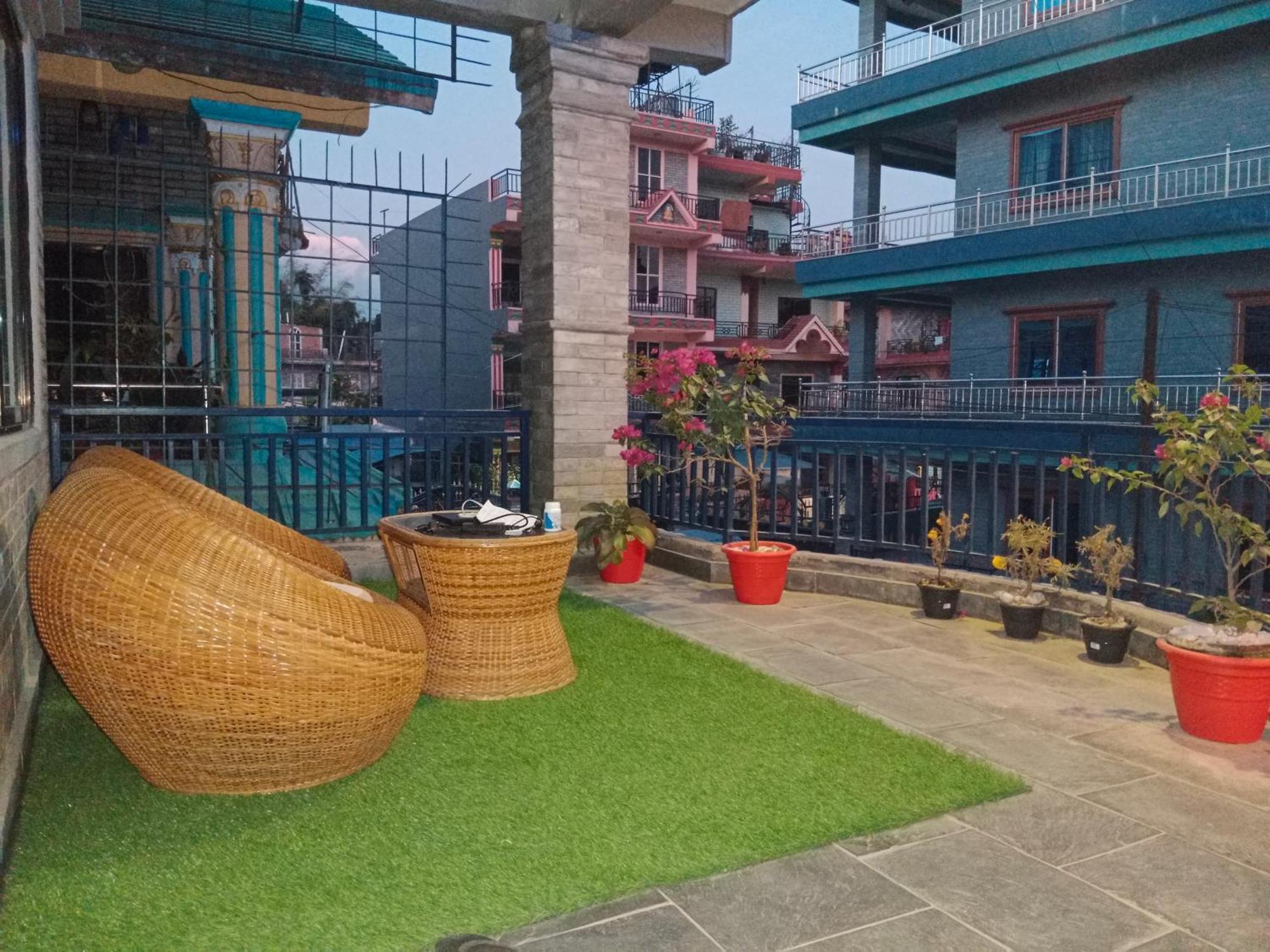 Rj-Residence Pokhara Esterno foto